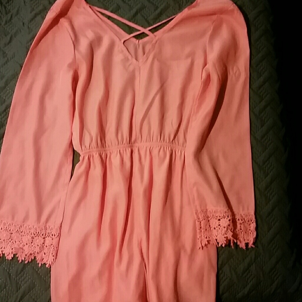 Size L jumper super cute new cond